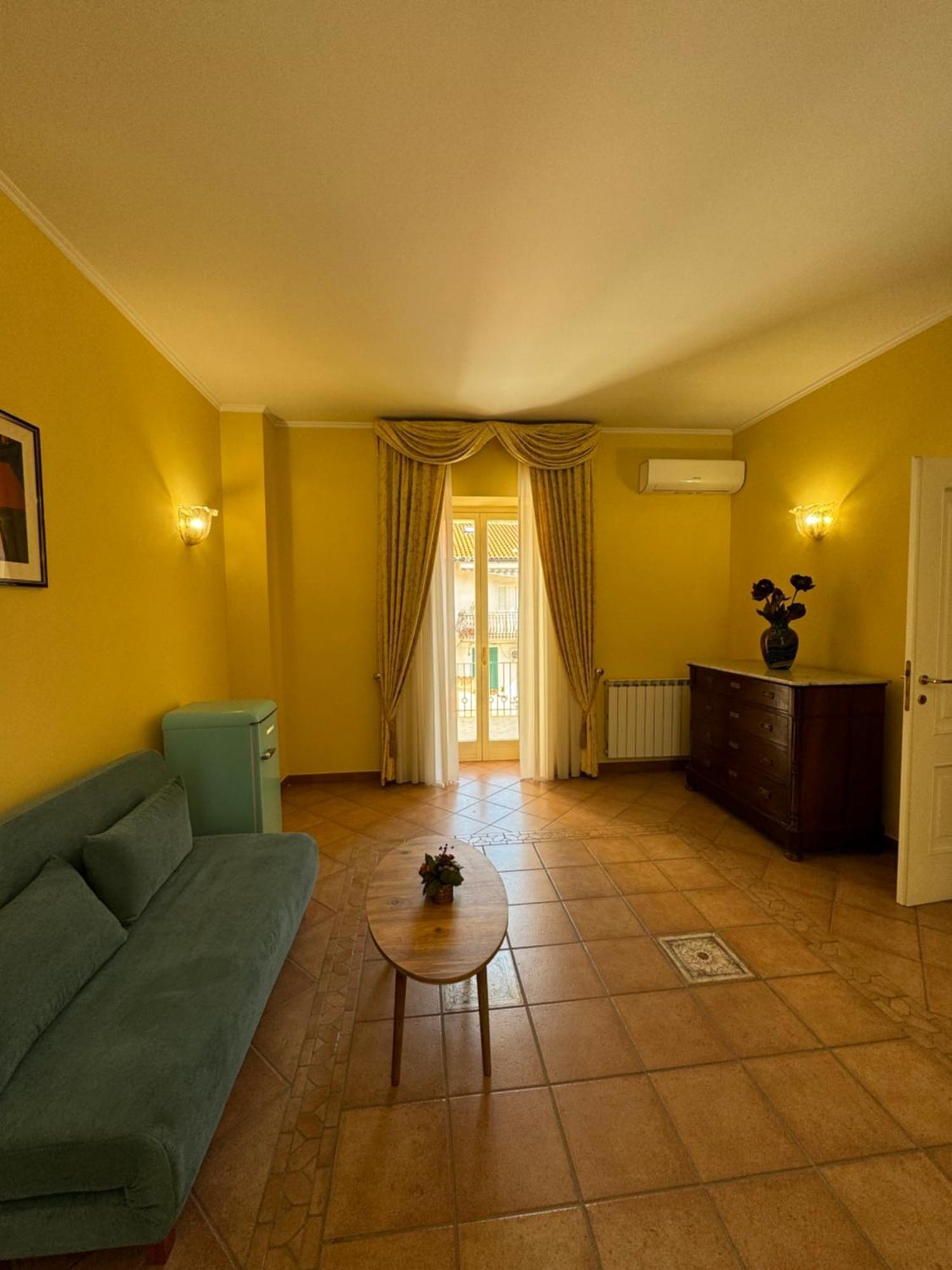 Casa Pepe - Fondi Vertice Rooms المظهر الخارجي الصورة