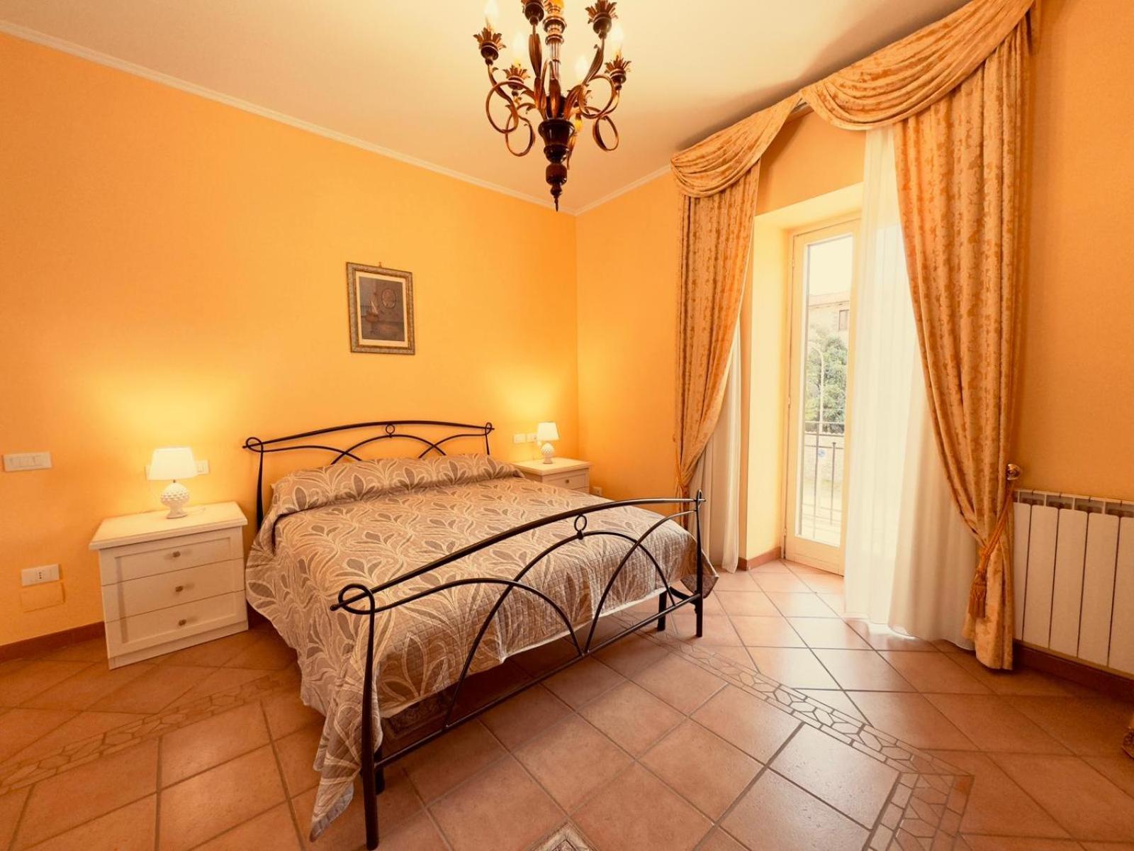 Casa Pepe - Fondi Vertice Rooms المظهر الخارجي الصورة