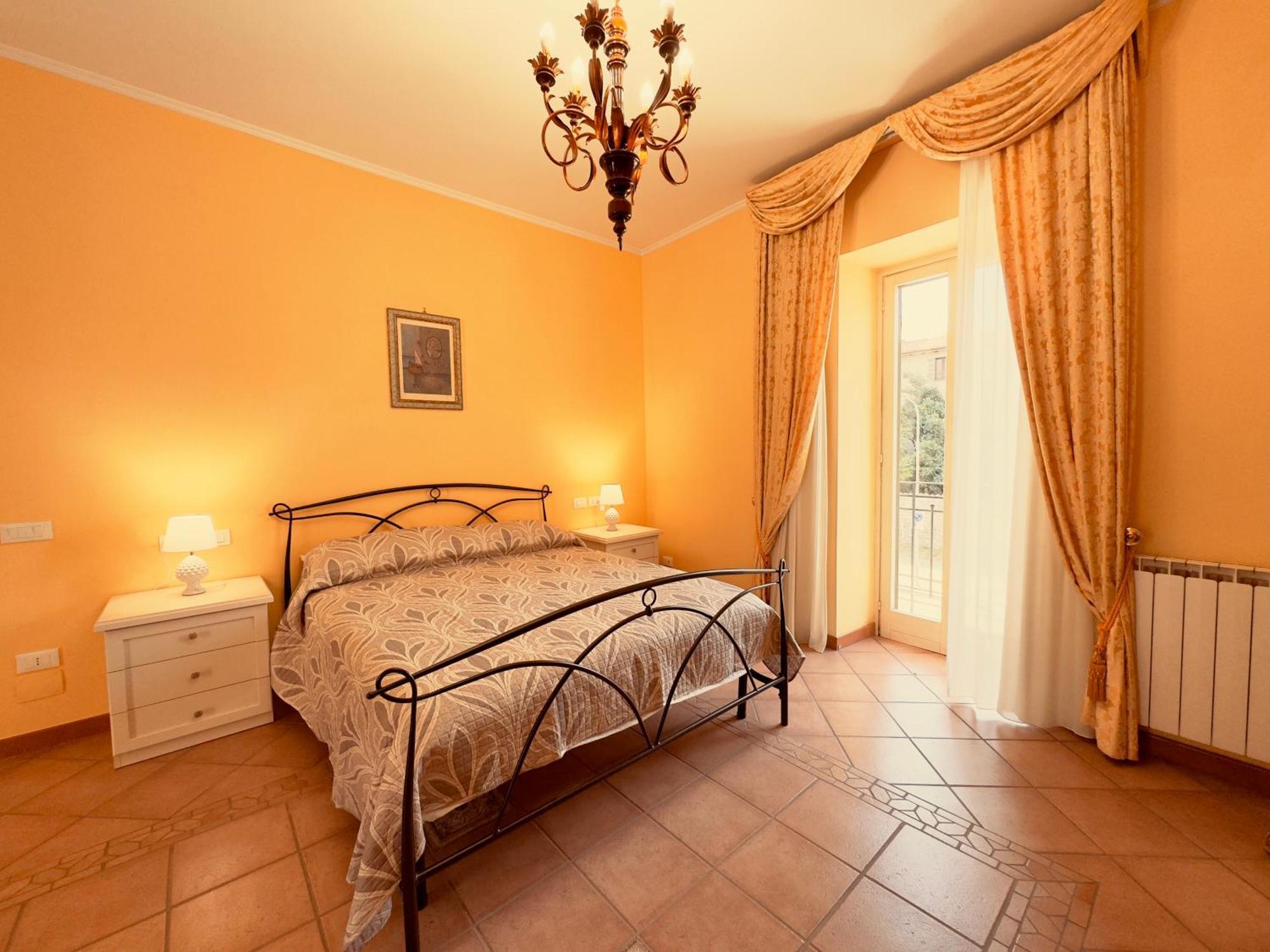 Casa Pepe - Fondi Vertice Rooms المظهر الخارجي الصورة